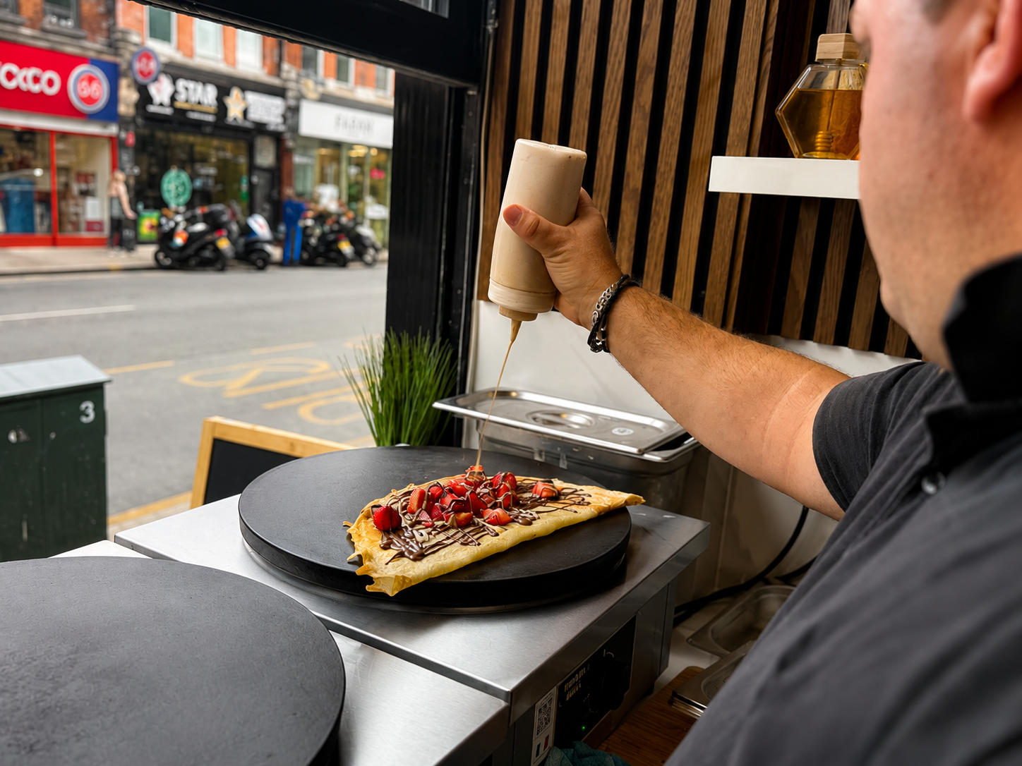 Melily Coffee crepe being made